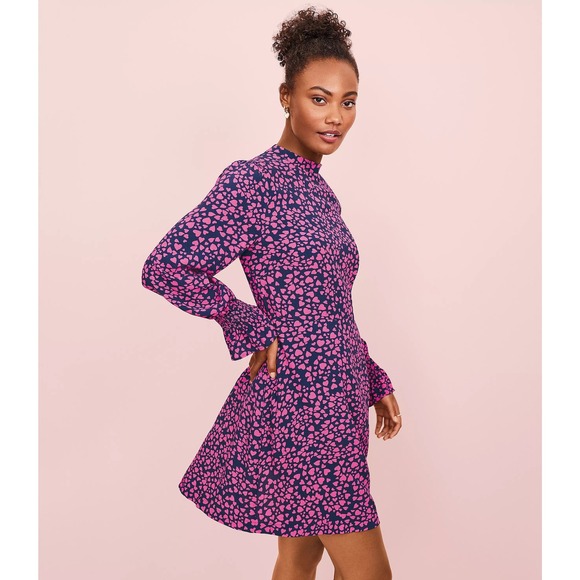 LOFT Pink Heart Print Long Sleeve Dress Womens Career Casual Size 4 - Picture 1 of 13